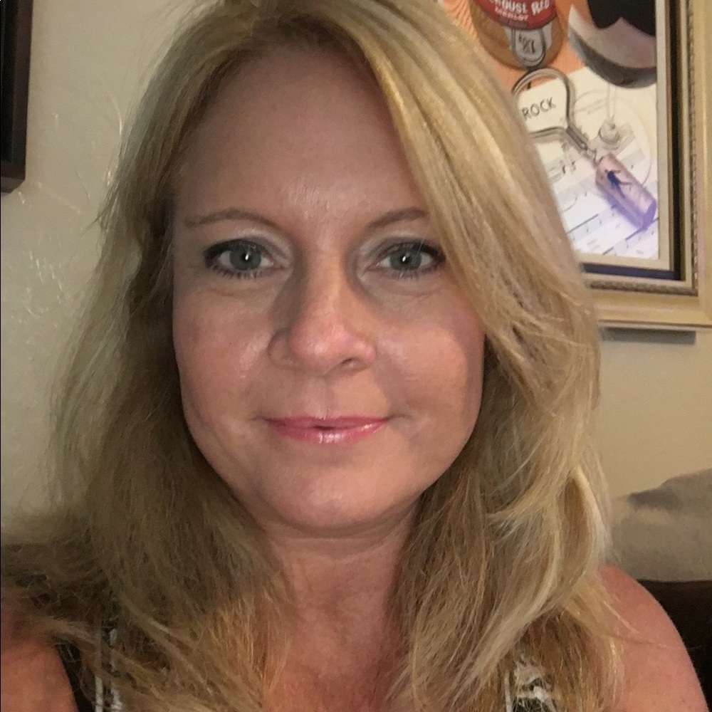 Meet your Posher, Lori